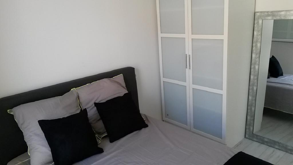 Safranier Townhouse Lejlighed Antibes Værelse billede