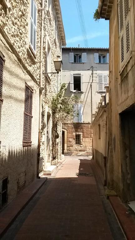 Safranier Townhouse Lejlighed Antibes Værelse billede