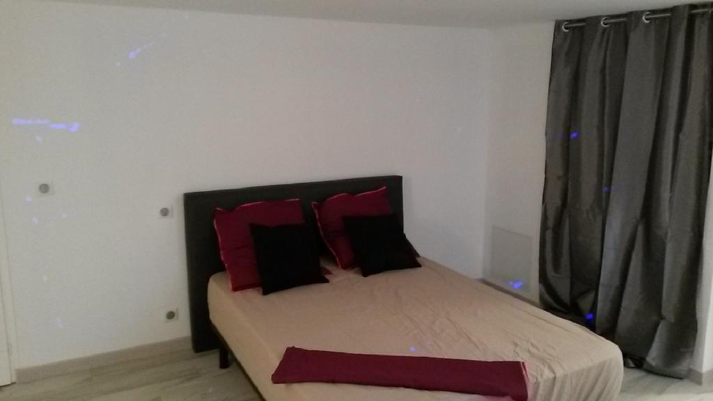 Safranier Townhouse Lejlighed Antibes Værelse billede