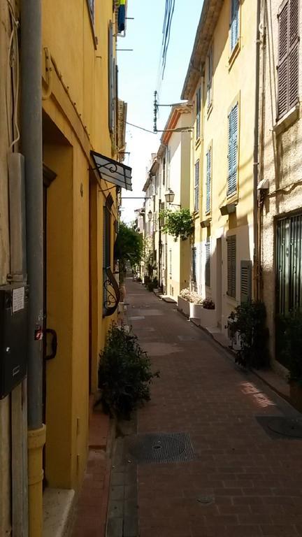 Safranier Townhouse Lejlighed Antibes Værelse billede